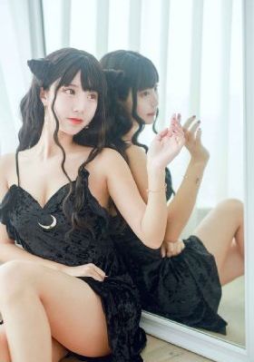 三个巴伐利亚女孩游巴黎