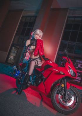 电影我为卿狂